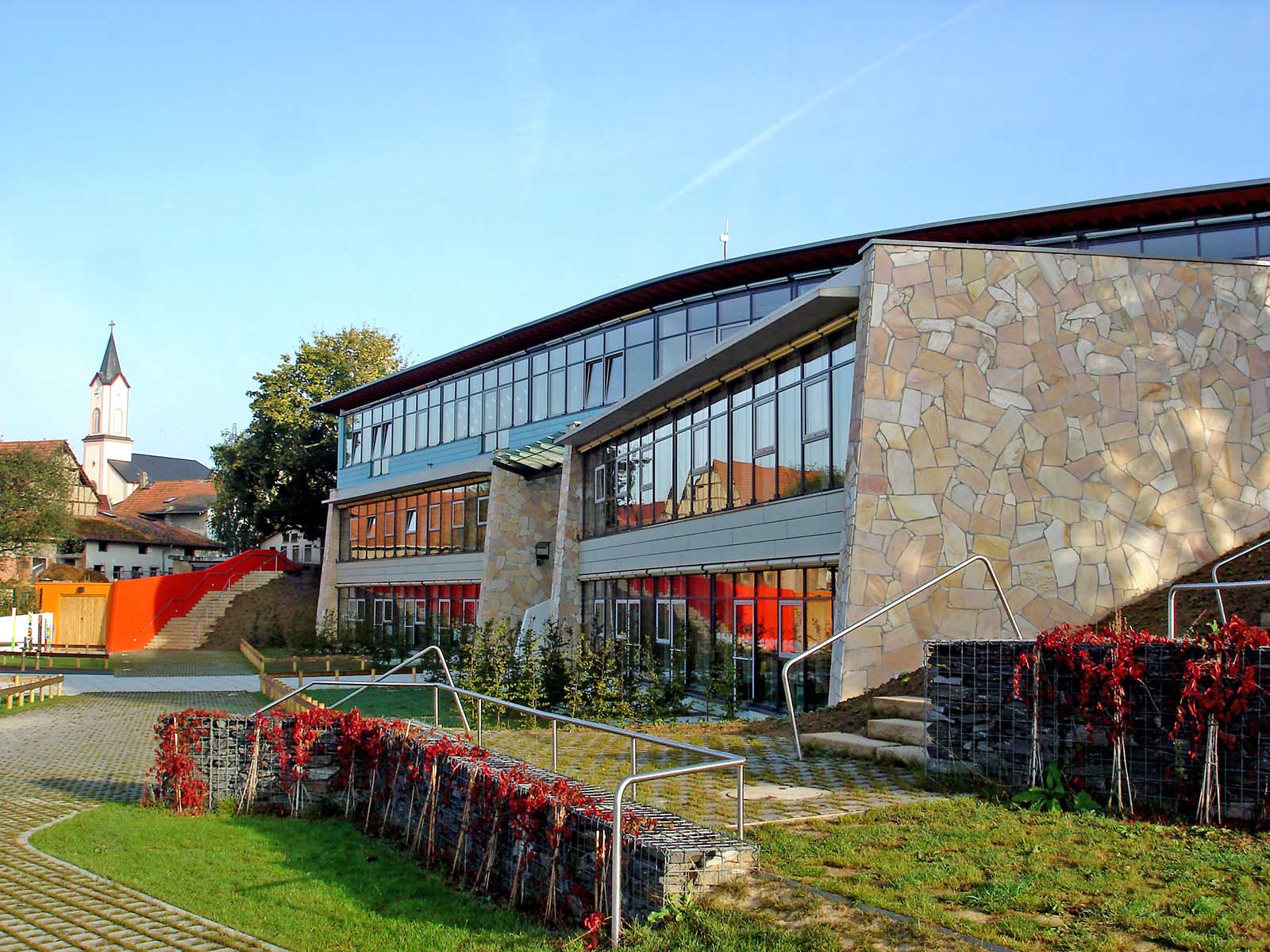 Buchfinken Grundschule, Hofseite
