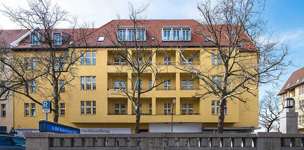 Dachgeschossausbau, Berlin Strassenfassade